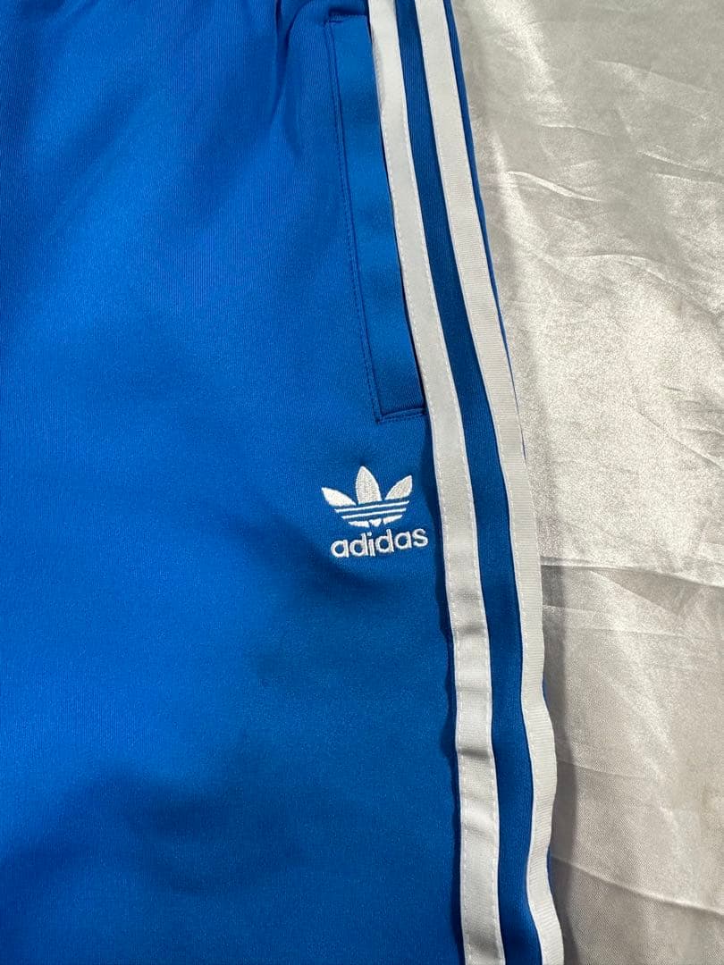 美品adidas トラックパンツ トレフォイル 刺繍ロゴ