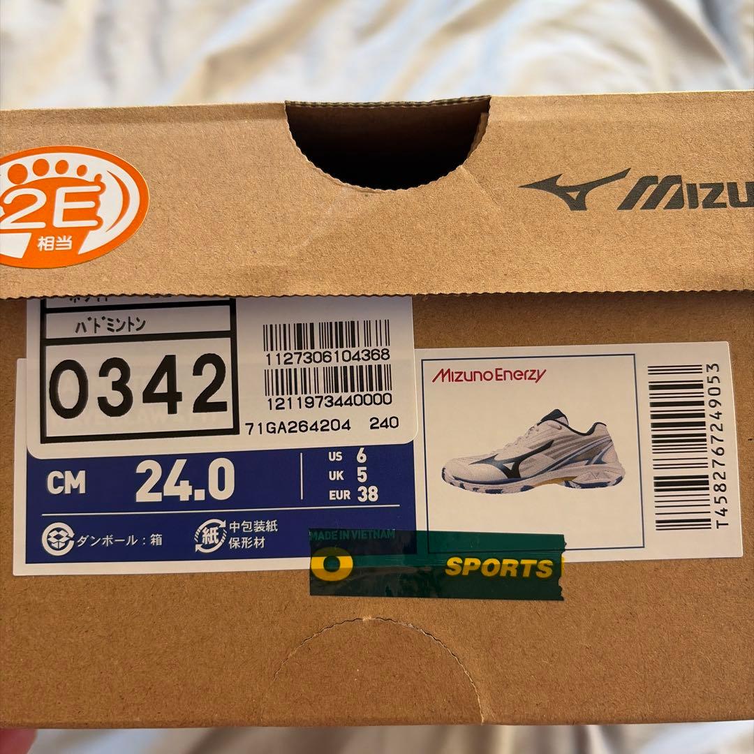 Mizuno Enerzy バドミントンシューズ 24.0 cm