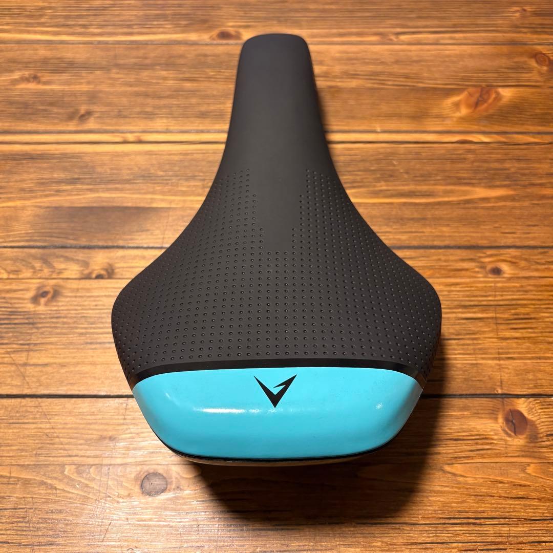 【純正品】bianchi エルゴノミックサドル