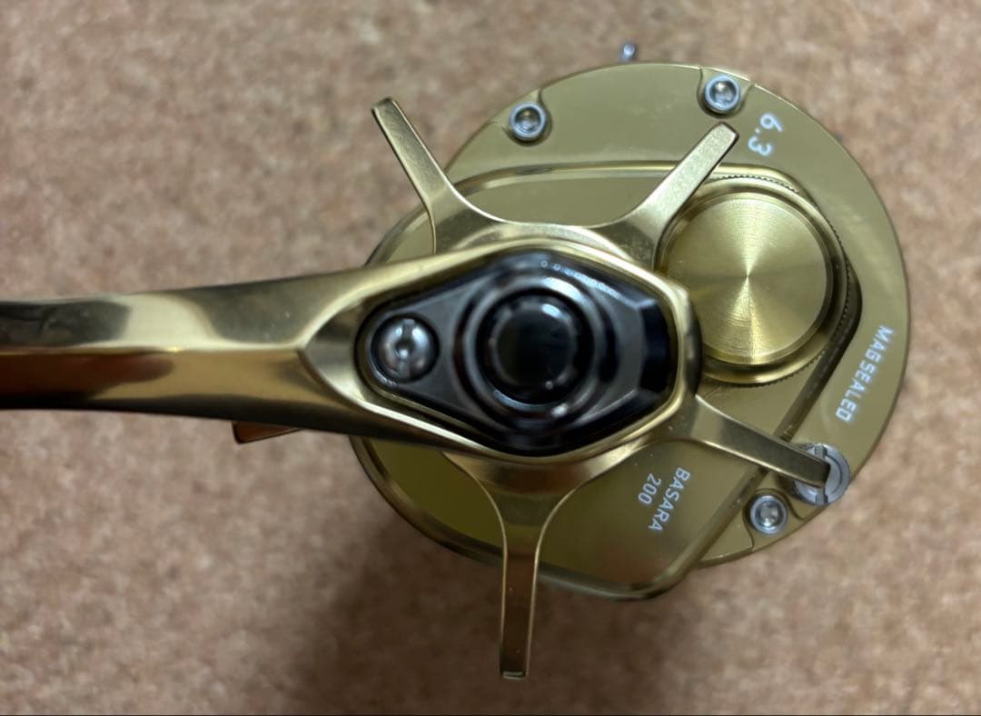 ☆最終価格☆【超美品】（Daiwa）21 BASARA 200（右巻き）