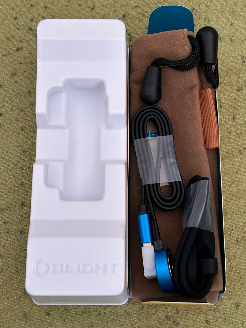 OLIGHT (オーライト) Baton 3 ステンレススチール