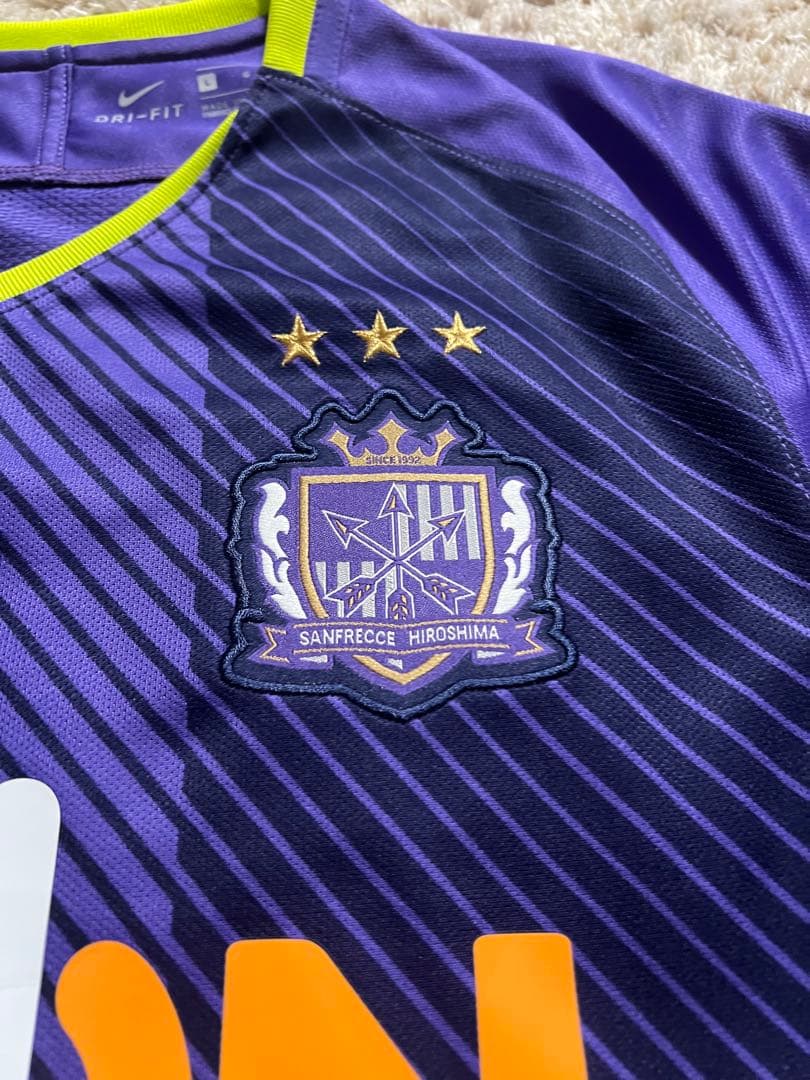 サンフレッチェ広島 NIKE ユニフォームL 紫　サイン入り