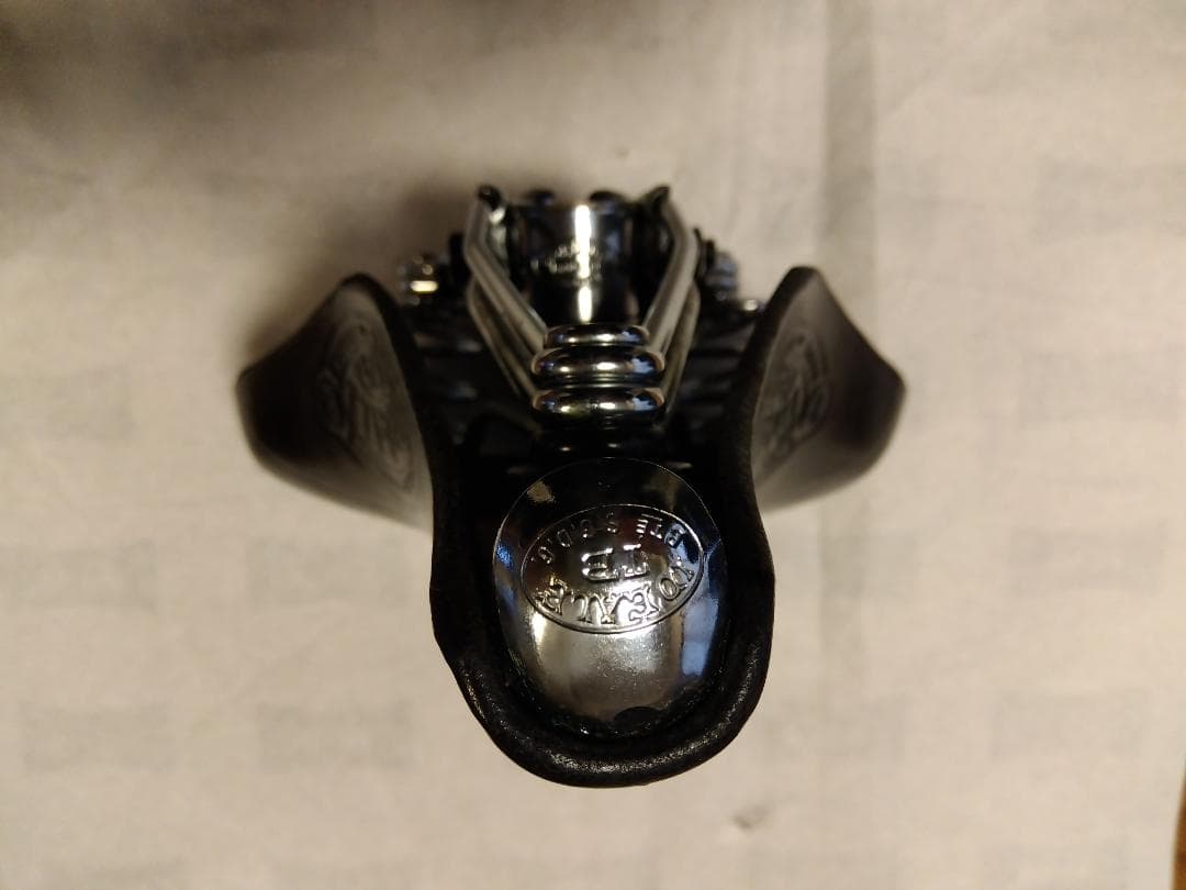 未使用品　皮サドル　メイドインフランス　イディアル75