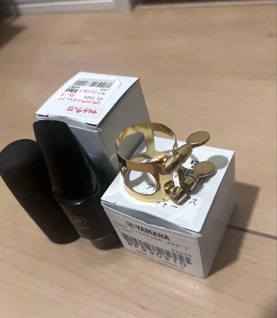 美品 YAMAHA サックスマウスピース 4C リガチャー付き